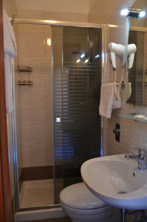 Hotel Nizza Milan Luaran gambar