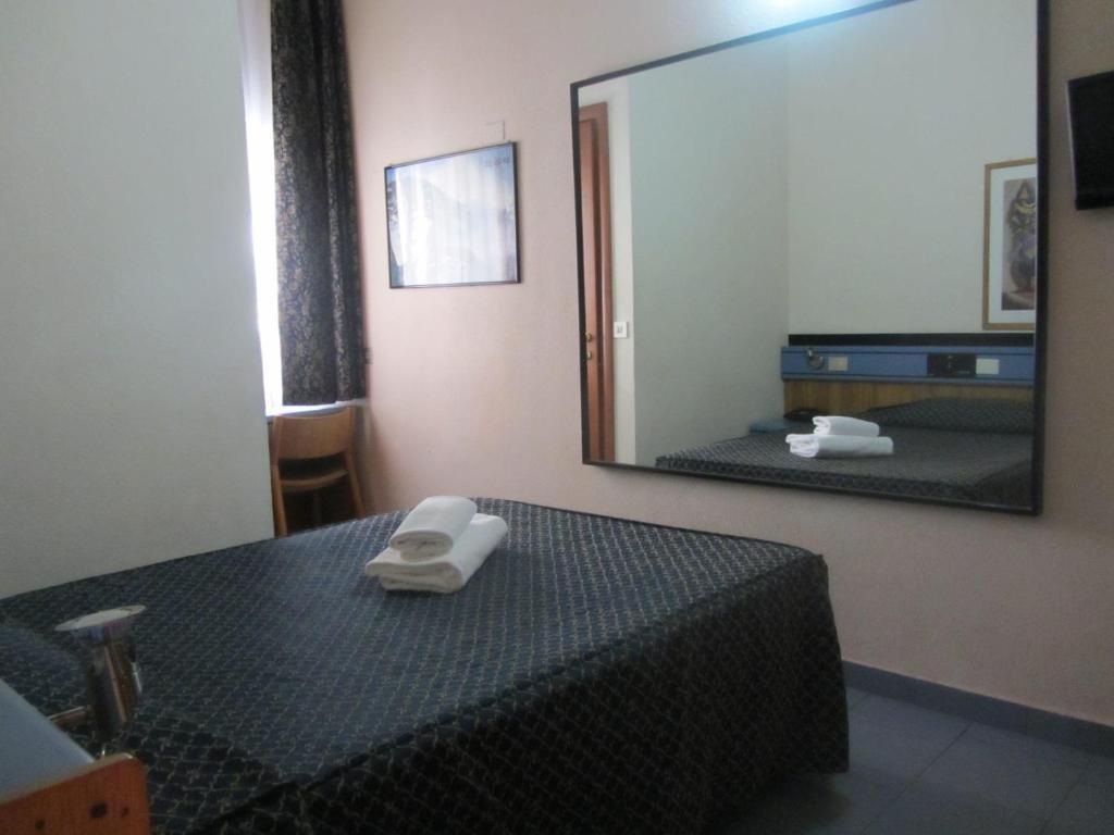 Hotel Nizza Milan Bilik gambar